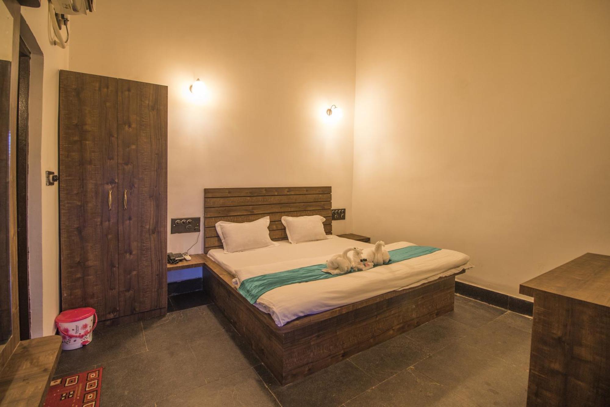 Wowstayz Pachmarhi Ecotel Екстер'єр фото