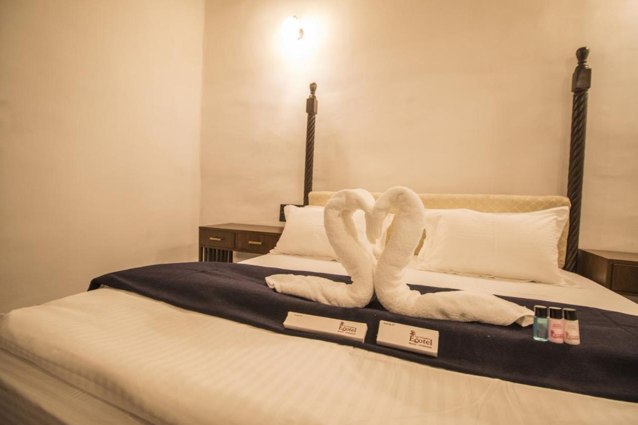 Wowstayz Pachmarhi Ecotel Екстер'єр фото
